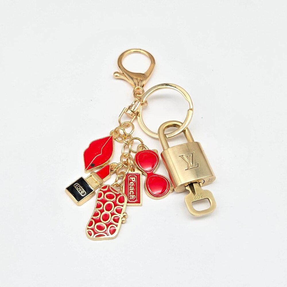 Authentic LV Gold Padlock 🔒Unbranded Keychain Charm for Louis Vuitton Bags